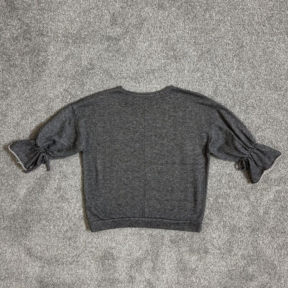 Voila Sweater Womens Medium Gray Rose Embroidered 3/4 Bell Sleeve Pullover Knit - Picture 2 of 10